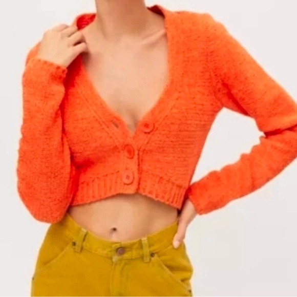 NWT Urban Outfitters Vibrant Orange Crop Sweater Cardigan Chenille Soft M - Picture 1 of 10